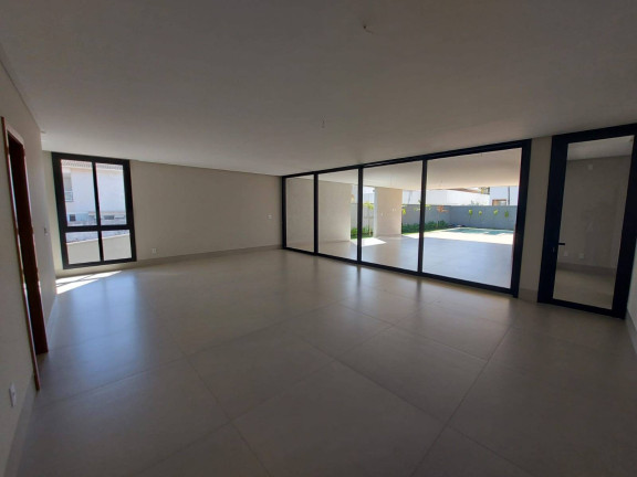 Imagem Casa com 5 Quartos à Venda, 490 m² em Goiânia