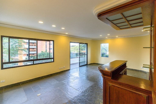 Imagem Apartamento com 5 Quartos à Venda, 220 m² em Moema - São Paulo