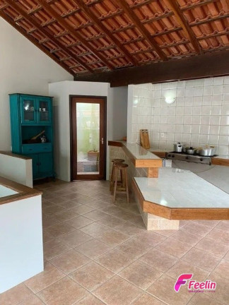 Imagem Casa com 5 Quartos à Venda, 450 m² em Barra Da Lagoa - Florianópolis Imagem Casa com 5 Quartos à Venda, 450 m² em Barra Da Lagoa - Florianópolis