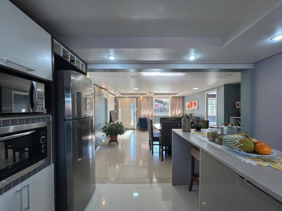 Imagem Casa com 3 Quartos à Venda, 275 m² em Porto Verde - Alvorada Imagem Casa com 3 Quartos à Venda, 275 m² em Porto Verde - Alvorada