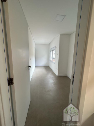 Imagem Casa com 3 Quartos à Venda, 128 m² em Centro - Florianópolis Imagem Casa com 3 Quartos à Venda, 128 m² em Centro - Florianópolis