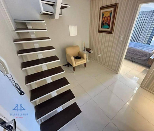 Imagem Cobertura com 3 Quartos à Venda, 118 m² em Trindade - Florianópolis Imagem Cobertura com 3 Quartos à Venda, 118 m² em Trindade - Florianópolis