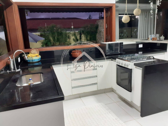 Imagem Casa com 3 Quartos para Temporada, 200 m² em Balneário Yemar - Ilha Comprida Imagem Casa com 3 Quartos para Temporada, 200 m² em Balneário Yemar - Ilha Comprida