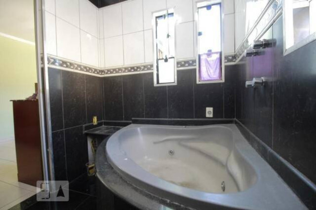 Imagem Sobrado com 4 Quartos à Venda, 220 m² em Km 18 - Osasco