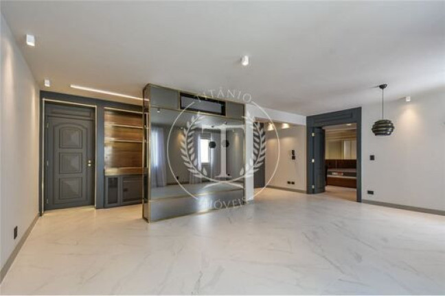 Imagem Apartamento com 2 Quartos à Venda, 113 m² em Moema - São Paulo