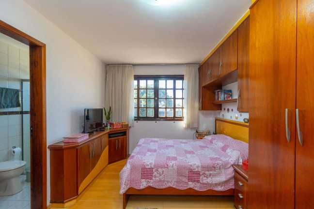Imagem Casa com 3 Quartos à Venda, 129 m² em Portão - Curitiba Imagem Casa com 3 Quartos à Venda, 129 m² em Portão - Curitiba