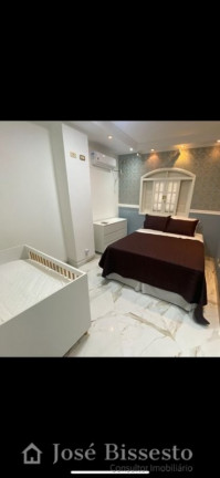 Imagem Casa com 5 Quartos à Venda, 980 m² em Granja Viana - Carapicuiba Imagem Casa com 5 Quartos à Venda, 980 m² em Granja Viana - Carapicuiba
