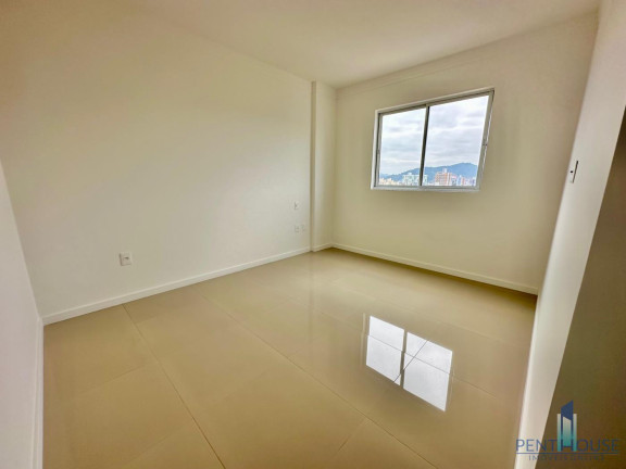 Imagem Apartamento com 2 Quartos à Venda, 75 m² em Tabuleiro - Camboriú