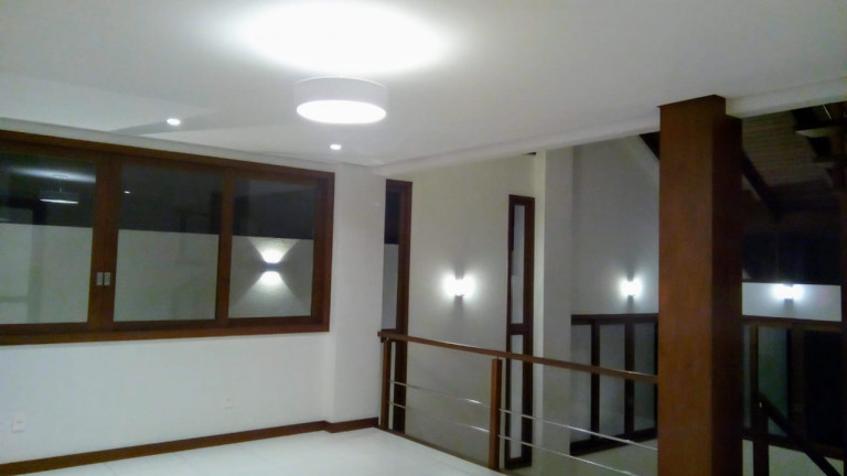 Imagem Casa com 4 Quartos à Venda, 425 m² em Portão - Lauro De Freitas Imagem Casa com 4 Quartos à Venda, 425 m² em Portão - Lauro De Freitas
