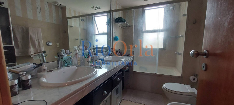 Imagem Apartamento com 4 Quartos à Venda, 270 m² em Barra Da Tijuca - Rio De Janeiro