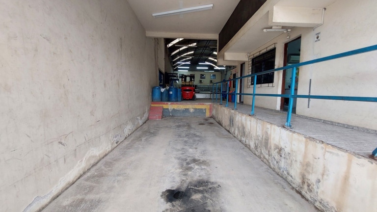 Imagem Imóvel Comercial à Venda, 2.500 m² em Boqueirão - Curitiba Imagem Imóvel Comercial à Venda, 2.500 m² em Boqueirão - Curitiba