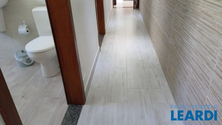 Imagem Casa com 4 Quartos à Venda, 242 m² em Parque Das Nações - Santo André Imagem Casa com 4 Quartos à Venda, 242 m² em Parque Das Nações - Santo André