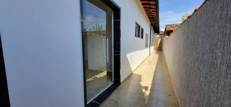 Imagem Casa com 3 Quartos à Venda, 99 m² em Caiçara - Praia Grande Imagem Casa com 3 Quartos à Venda, 99 m² em Caiçara - Praia Grande