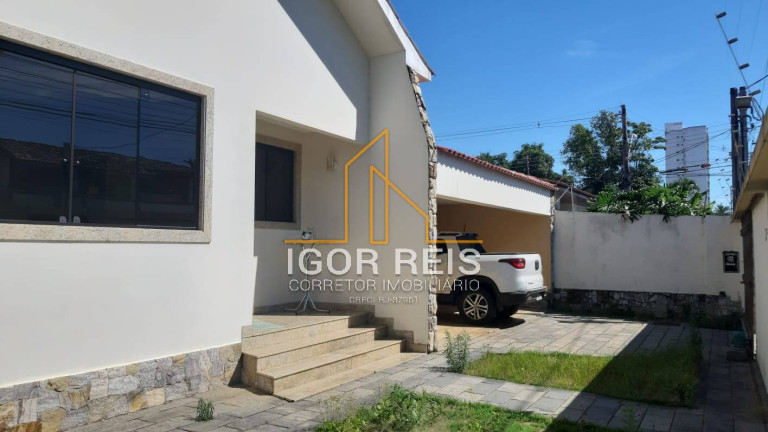 Imagem Casa com 3 Quartos à Venda, 378 m² em Jardim Flamboyant - Campos Dos Goytacazes Imagem Casa com 3 Quartos à Venda, 378 m² em Jardim Flamboyant - Campos Dos Goytacazes