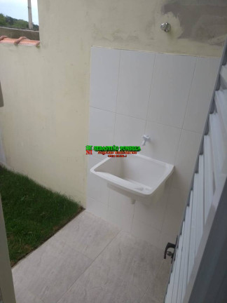 Imagem Casa com 2 Quartos à Venda, 62 m² em Caraguatatuba Imagem Casa com 2 Quartos à Venda, 62 m² em Caraguatatuba