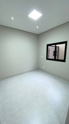 Imagem Casa com 3 Quartos à Venda, 142 m² em Cuiabá Imagem Casa com 3 Quartos à Venda, 142 m² em Cuiabá