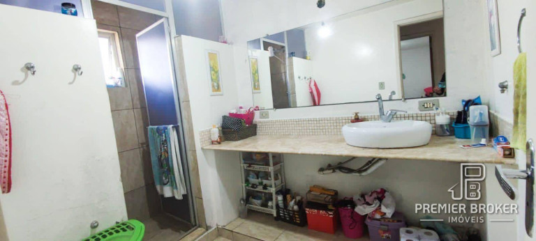 Imagem Casa com 4 Quartos à Venda, 145 m² em Artistas - Teresópolis Imagem Casa com 4 Quartos à Venda, 145 m² em Artistas - Teresópolis