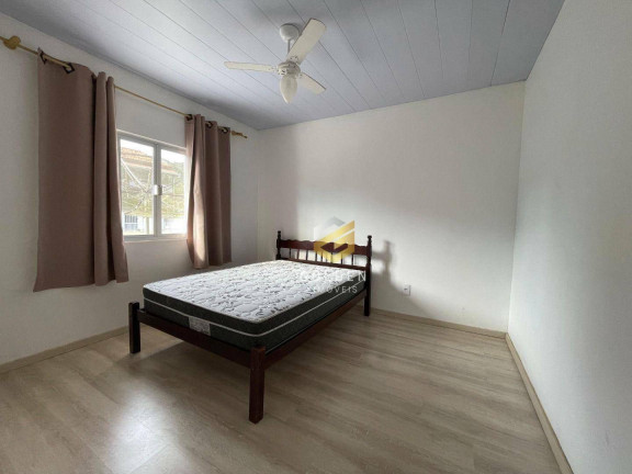 Imagem Casa com 3 Quartos à Venda, 125 m² em Centro - Bombinhas Imagem Casa com 3 Quartos à Venda, 125 m² em Centro - Bombinhas