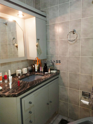 Imagem Casa com 2 Quartos à Venda, 180 m² em Jardim Santa Rosália - Poços De Caldas Imagem Casa com 2 Quartos à Venda, 180 m² em Jardim Santa Rosália - Poços De Caldas