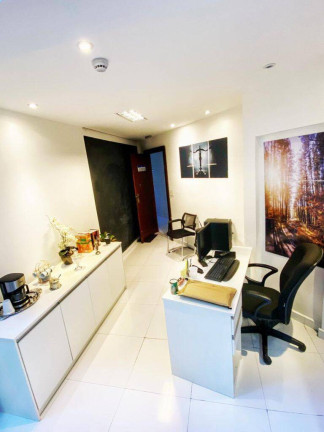 Imagem Sala Comercial à Venda,  em Jardim Lambreta - Cotia