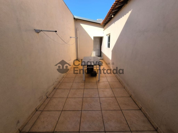 Imagem Casa com 2 Quartos à Venda, 360 m² em Cidade Jardim - Birigui Imagem Casa com 2 Quartos à Venda, 360 m² em Cidade Jardim - Birigui