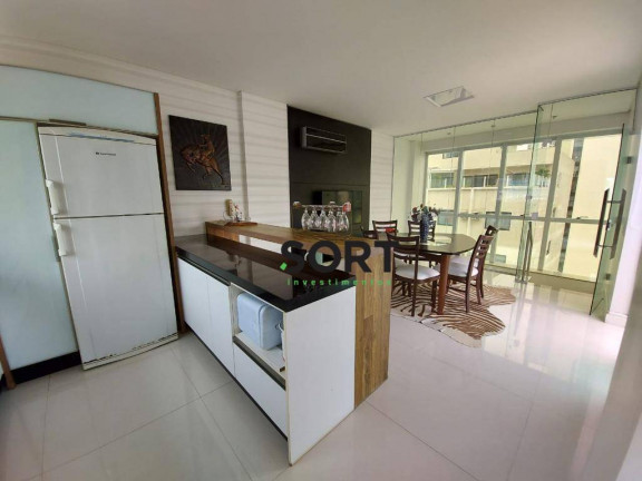 Imagem Cobertura com 3 Quartos à Venda, 260 m² em Centro - Balneário Camboriú