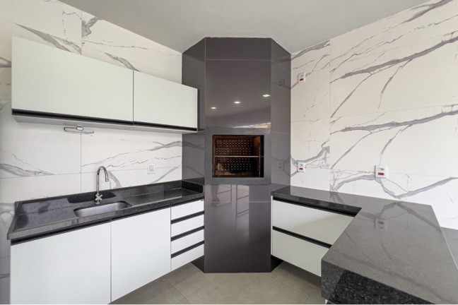 Imagem Casa com 4 Quartos à Venda, 200 m² em Centro - Xangri-lá Imagem Casa com 4 Quartos à Venda, 200 m² em Centro - Xangri-lá