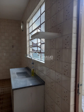 Imagem Casa com 2 Quartos à Venda, 175 m² em Vila Lucy - Sorocaba Imagem Casa com 2 Quartos à Venda, 175 m² em Vila Lucy - Sorocaba