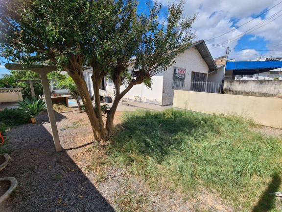 Imagem Casa com 3 Quartos à Venda, 172 m² em Centro - São José Imagem Casa com 3 Quartos à Venda, 172 m² em Centro - São José