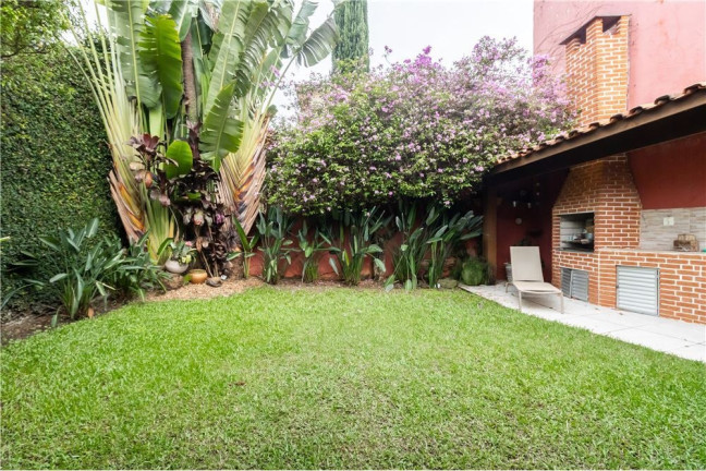 Imagem Casa com 3 Quartos à Venda, em Morumbi - São Paulo Imagem Casa com 3 Quartos à Venda, em Morumbi - São Paulo