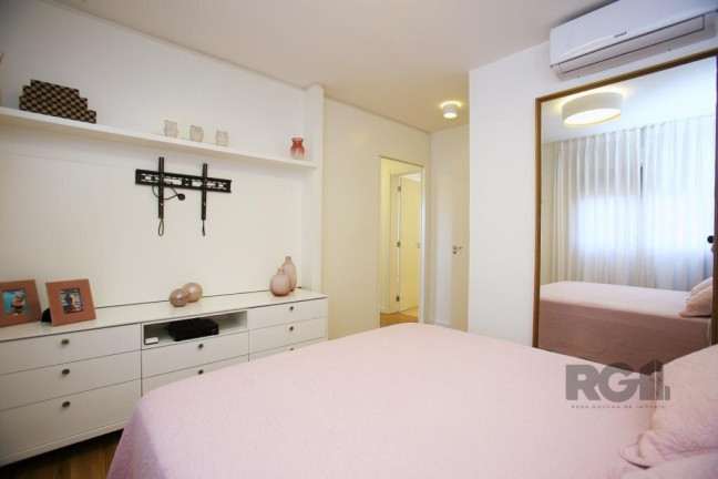 Imagem Apartamento com 2 Quartos à Venda, 67 m² em Menino Deus - Porto Alegre
