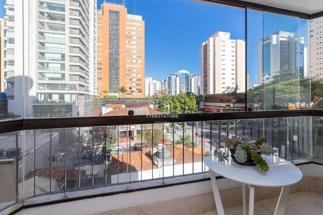 Imagem Apartamento com 3 Quartos à Venda, 120 m² em Moema - São Paulo