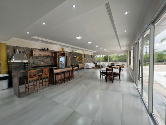 Imagem Casa com 8 Quartos à Venda, 700 m² em Guarujá Imagem Casa com 8 Quartos à Venda, 700 m² em Guarujá