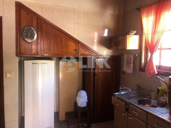 Imagem Casa com 5 Quartos à Venda, 203 m² em Sarandi - Porto Alegre Imagem Casa com 5 Quartos à Venda, 203 m² em Sarandi - Porto Alegre