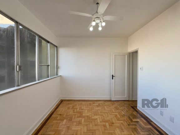 Imagem Imóvel com 3 Quartos à Venda, 170 m² em Centro Histórico - Porto Alegre Imagem Imóvel com 3 Quartos à Venda, 170 m² em Centro Histórico - Porto Alegre