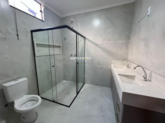Imagem Casa com 3 Quartos à Venda, 200 m² Imagem Casa com 3 Quartos à Venda, 200 m²