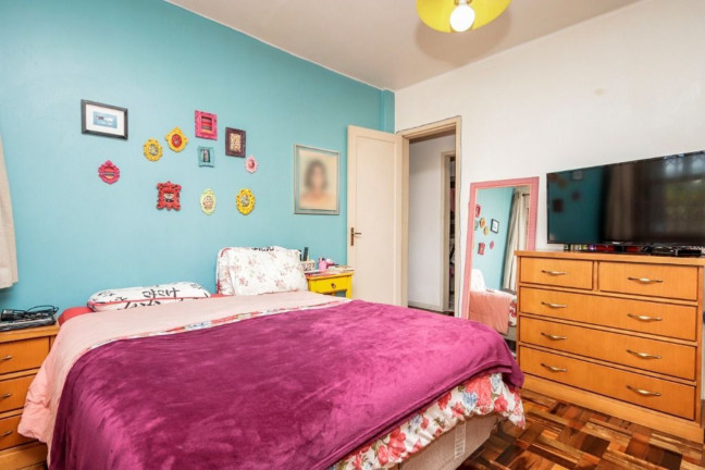 Imagem Imóvel com 3 Quartos à Venda, 98 m² em Petrópolis - Porto Alegre Imagem Imóvel com 3 Quartos à Venda, 98 m² em Petrópolis - Porto Alegre