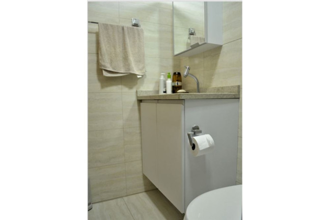 Imagem Imóvel com 2 Quartos à Venda, em Passo Da Areia - Porto Alegre Imagem Imóvel com 2 Quartos à Venda, em Passo Da Areia - Porto Alegre