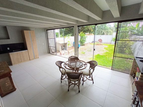Imagem Casa com 4 Quartos à Venda, 199 m² Imagem Casa com 4 Quartos à Venda, 199 m²