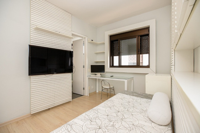 Imagem Imóvel com 3 Quartos à Venda, 162 m² em Moema - São Paulo