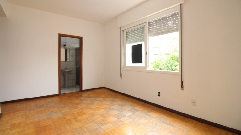 Imagem Imóvel com 3 Quartos à Venda, 135 m² em Rio Branco - Porto Alegre Imagem Imóvel com 3 Quartos à Venda, 135 m² em Rio Branco - Porto Alegre