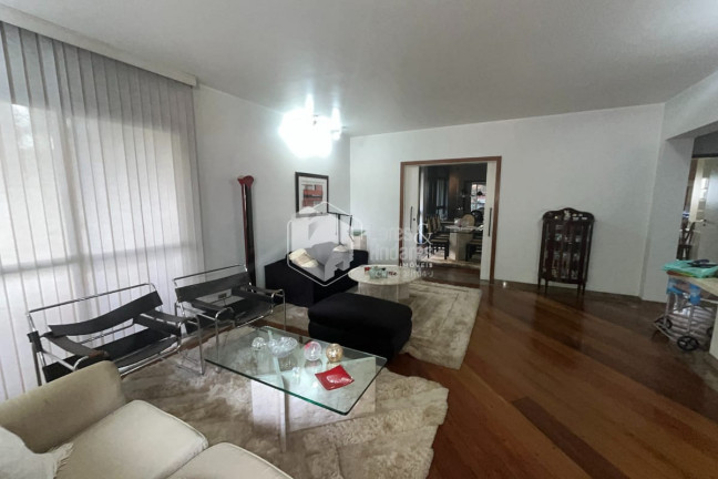 Imagem Apartamento com 3 Quartos à Venda, 194 m² em Moema - São Paulo Imagem Apartamento com 3 Quartos à Venda, 194 m² em Moema - São Paulo