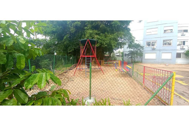 Imagem Imóvel com 2 Quartos à Venda,  em Cavalhada - Porto Alegre