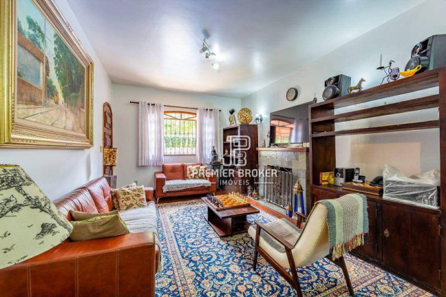Imagem Casa com 4 Quartos à Venda, 174 m² em Alto - Teresópolis Imagem Casa com 4 Quartos à Venda, 174 m² em Alto - Teresópolis