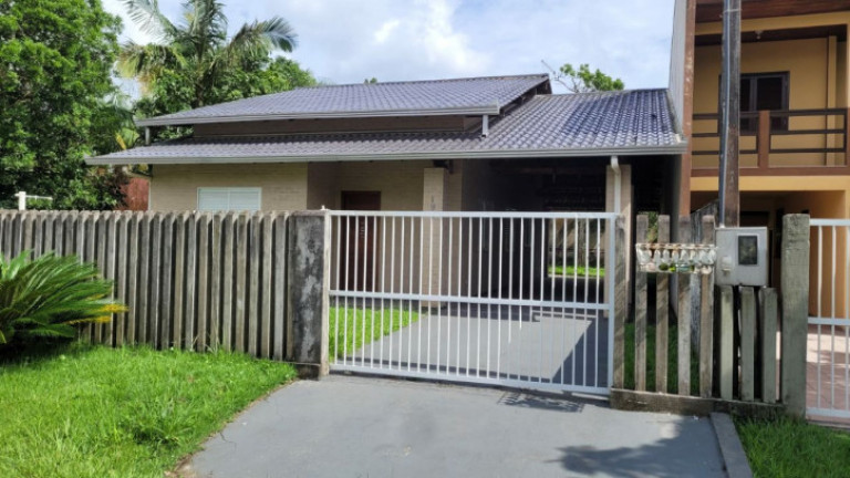 Imagem Casa com 3 Quartos à Venda, 167 m² em Balneário Princesa Do Mar - Itapoá Imagem Casa com 3 Quartos à Venda, 167 m² em Balneário Princesa Do Mar - Itapoá
