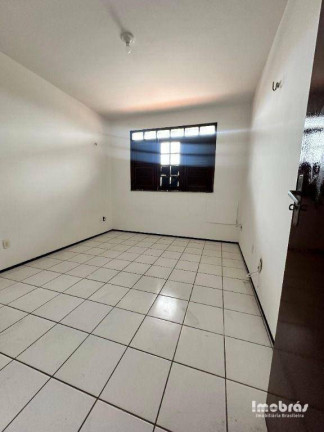 Imagem Casa com 4 Quartos para Alugar, 163 m² em Sapiranga - Fortaleza Imagem Casa com 4 Quartos para Alugar, 163 m² em Sapiranga - Fortaleza