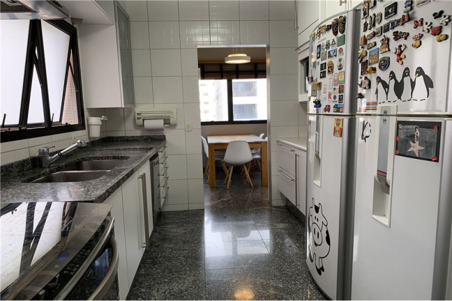 Imagem Imóvel com 3 Quartos à Venda, em Higienópolis - São Paulo Imagem Imóvel com 3 Quartos à Venda, em Higienópolis - São Paulo