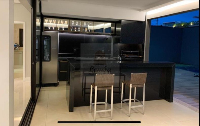 Imagem Casa com 4 Quartos à Venda, 355 m² em Tropical Ville - Cuiabá Imagem Casa com 4 Quartos à Venda, 355 m² em Tropical Ville - Cuiabá