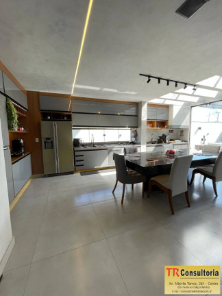 Imagem Casa com 3 Quartos à Venda, 400 m² em Campos Dos Goytacazes Imagem Casa com 3 Quartos à Venda, 400 m² em Campos Dos Goytacazes