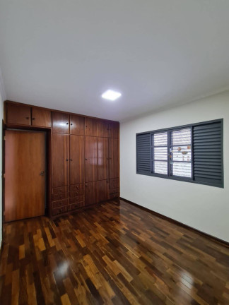 Imagem Casa com 3 Quartos à Venda, 400 m² em Madureira - Bauru Imagem Casa com 3 Quartos à Venda, 400 m² em Madureira - Bauru